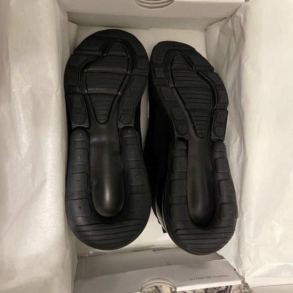 Nike Air Max 270 - Picture 4 of 6